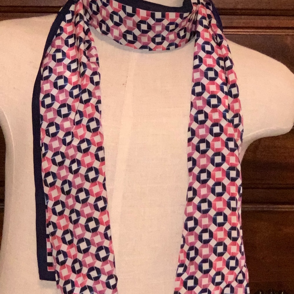 Chase scarf silk